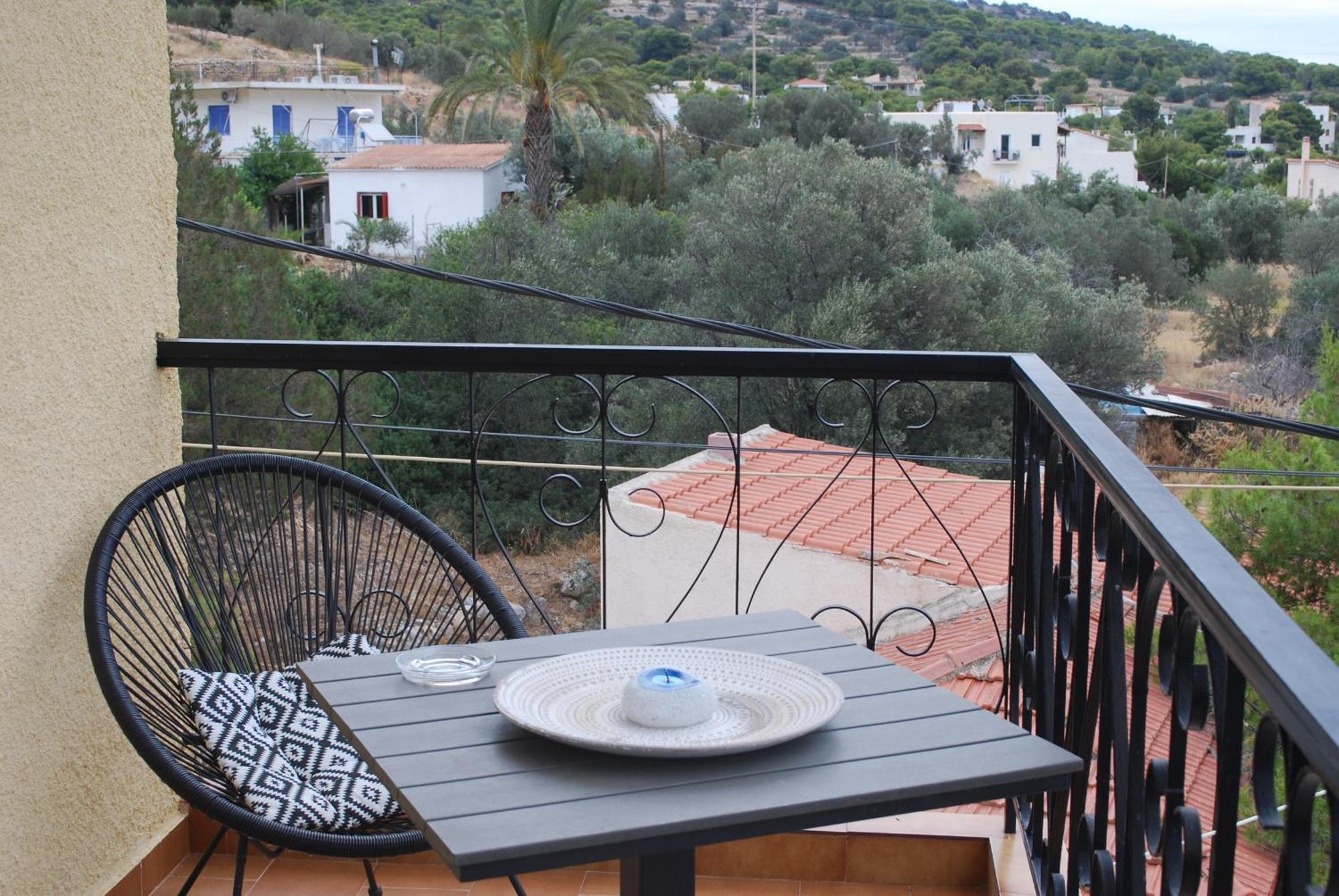 Sunset Rooms Agia Marina  Екстериор снимка