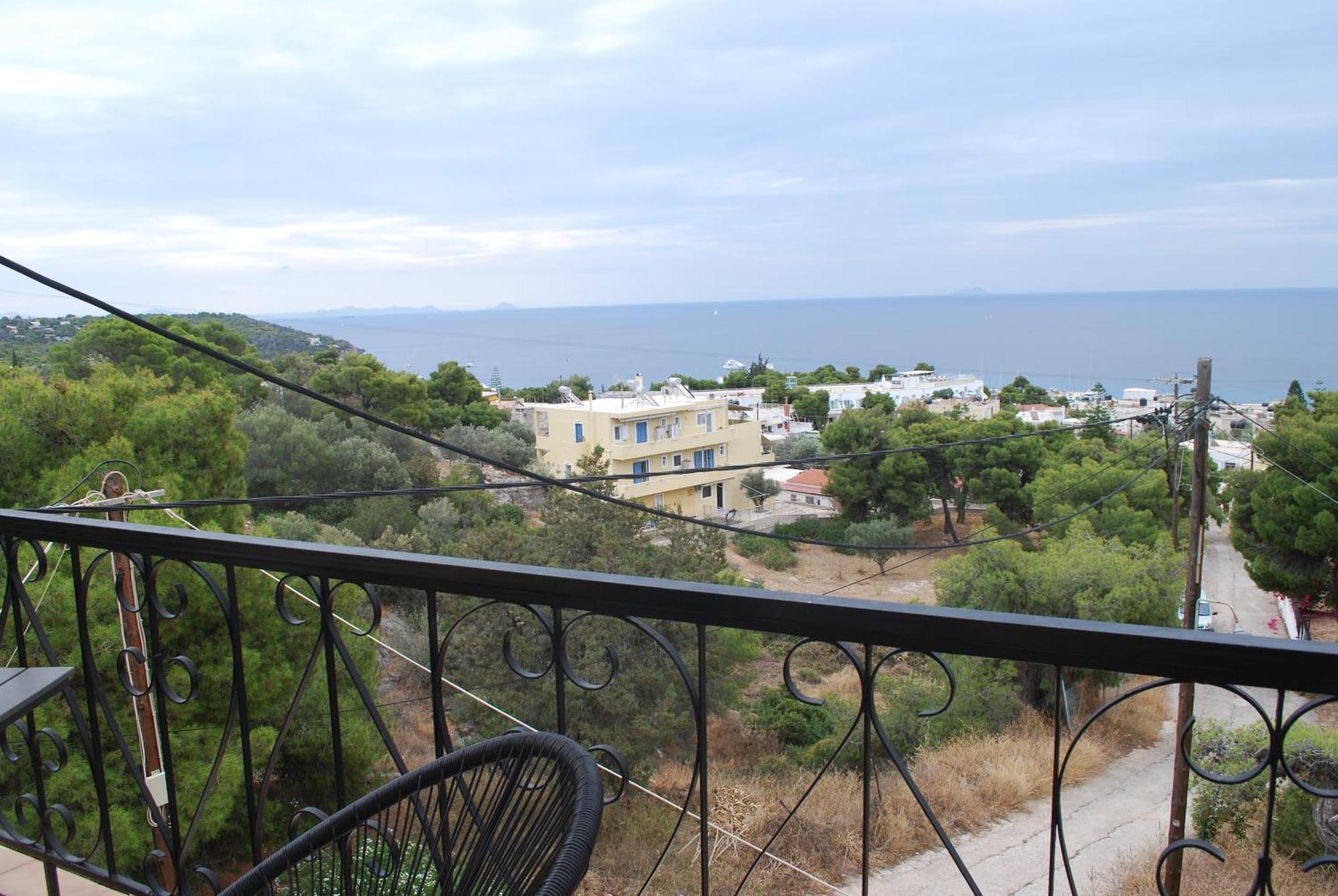 Sunset Rooms Agia Marina  Екстериор снимка