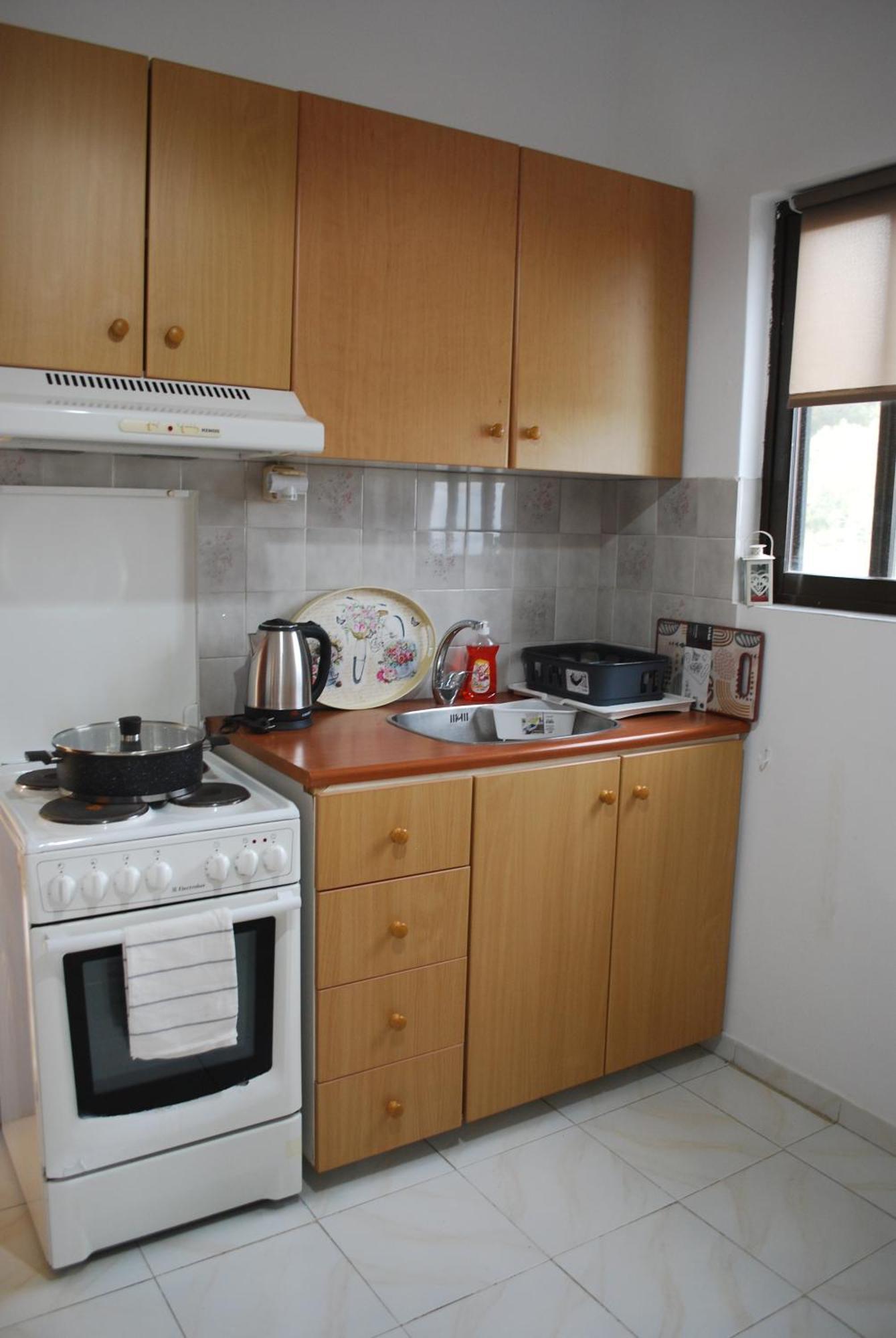 Sunset Rooms Agia Marina  Екстериор снимка